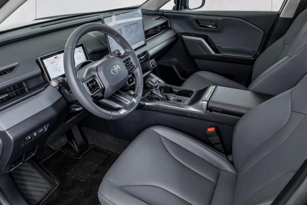 Toyota RAV4 VI (XA60) Казань  - изображение 8