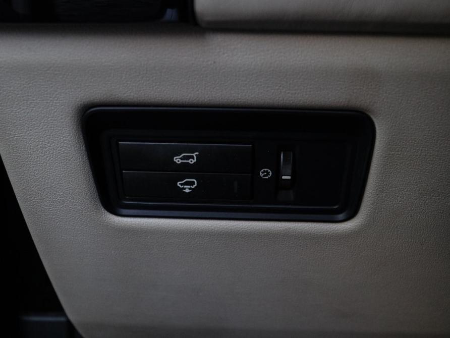 Land Rover Range Rover IV Москва  - изображение 17