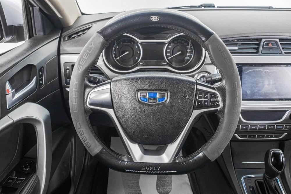 Geely Emgrand 7 I Рестайлинг Барнаул  - изображение 14