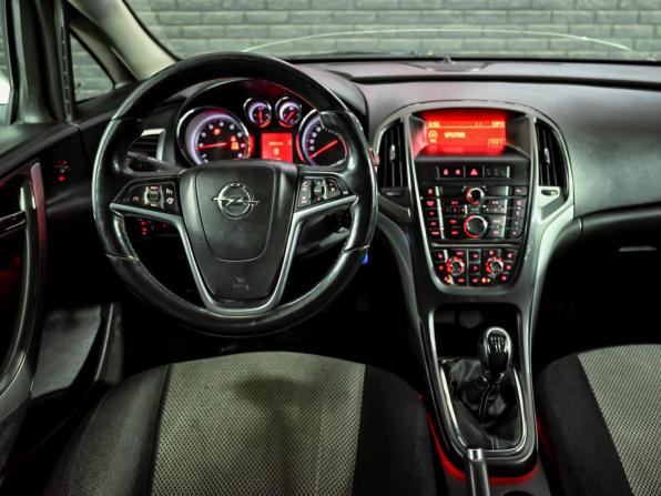 Opel Astra J с пробегом 2012 года, цена 450 000 рублей, 358981 км, хэтчбек, Автокод Объявления