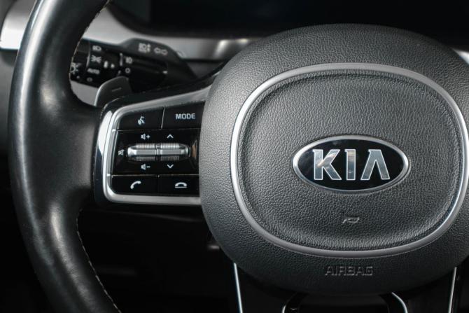 Kia Sorento IV с пробегом 2021 года, цена 4 049 000 рублей, 135386 км, внедорожник, Автокод Объявления