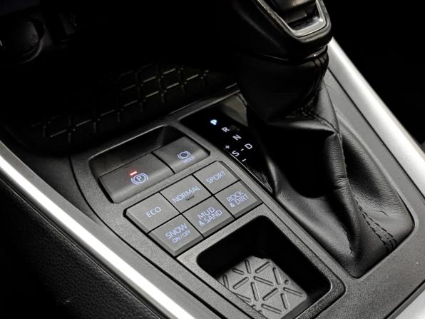 Toyota RAV4 V (XA50) с пробегом 2022 года, цена 4 045 000 рублей, 76322 км, внедорожник, Автокод Объявления