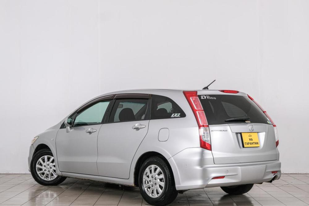 Honda Stream II Рестайлинг Красноярск  - изображение 5