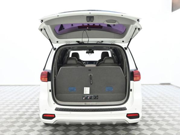 Kia Carnival III с пробегом 2018 года, цена 1 649 000 рублей, 81810 км, минивэн, Автокод Объявления