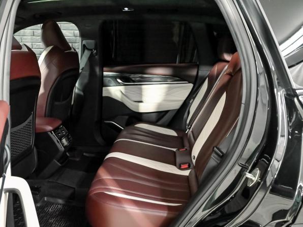 Geely Monjaro I с пробегом 2023 года, цена 2 800 000 рублей, 127601 км, внедорожник, Автокод Объявления