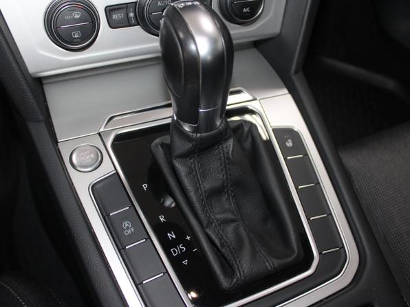 Volkswagen Passat B8 с пробегом 2019 года, цена 2 499 900 рублей, 45406 км, седан, Автокод Объявления