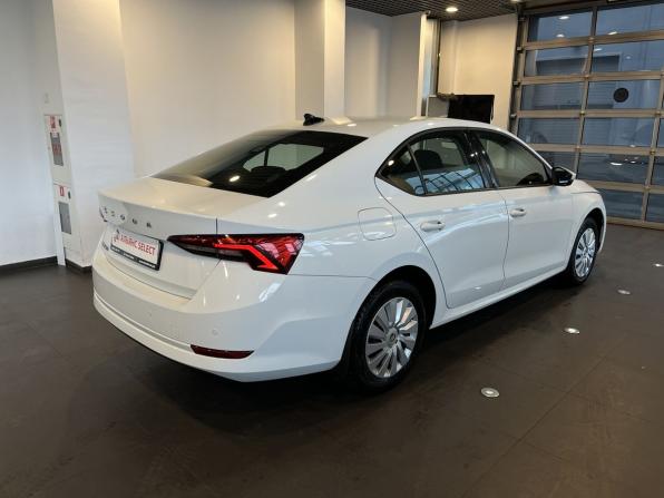 Skoda Octavia IV (A8) с пробегом 2021 года, цена 1 937 000 рублей, 129886 км, лифтбек, Автокод Объявления
