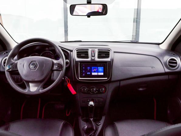 Renault Sandero II с пробегом 2017 года, цена 929 000 рублей, 218150 км, хэтчбек, Автокод Объявления