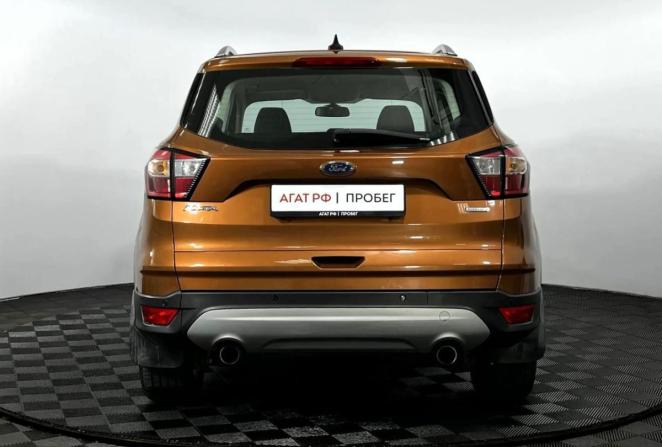 Ford Kuga II Рестайлинг с пробегом 2018 года, цена 1 690 000 рублей, 139760 км, внедорожник, Автокод Объявления
