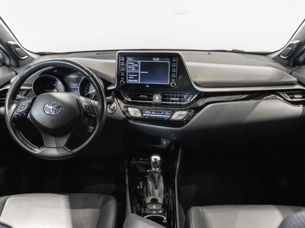 Toyota C-HR I с пробегом 2019 года, цена 2 519 621 рубль, 57344 км, внедорожник, Автокод Объявления