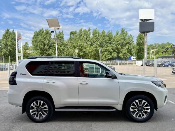 Toyota Land Cruiser Prado 150 Series Рестайлинг 3 с пробегом 2021 года, цена 6 287 000 рублей, 133440 км, внедорожник, Автокод Объявления