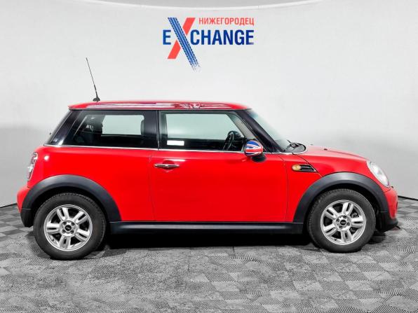 Mini Hatch II (R56) Рестайлинг с пробегом 2012 года, цена 970 000 рублей, 111076 км, хэтчбек, Автокод Объявления