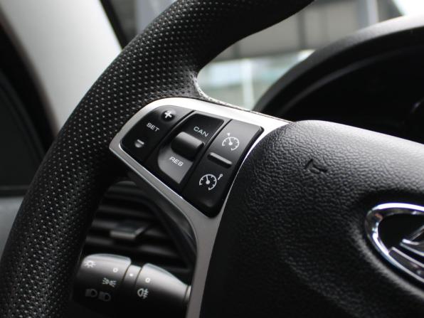 Lada (ВАЗ) Vesta I с пробегом 2019 года, цена 859 000 рублей, 131560 км, седан, Автокод Объявления