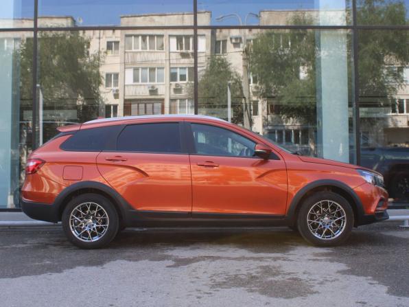Lada (ВАЗ) Vesta I с пробегом 2018 года, цена 1 054 000 рублей, 67000 км, универсал, Автокод Объявления