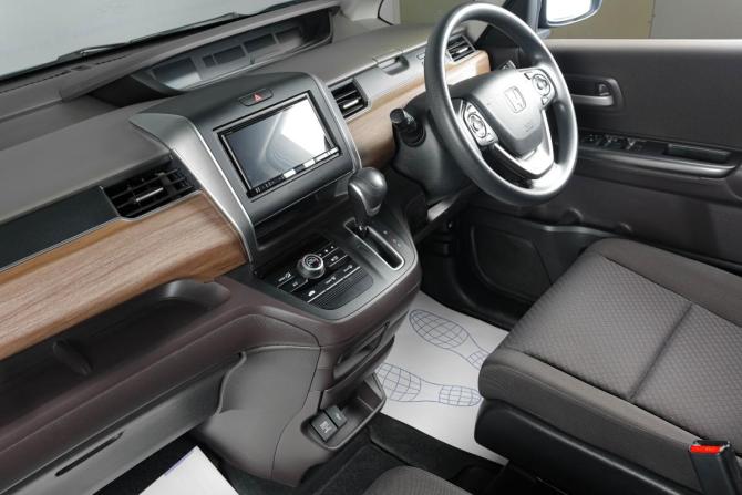 Honda Freed II Рестайлинг с пробегом 2020 года, цена 1 799 000 рублей, 108000 км, компактвэн, Автокод Объявления