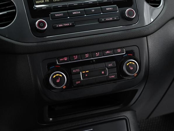 Volkswagen Tiguan I Рестайлинг с пробегом 2015 года, цена 1 149 000 рублей, 158000 км, внедорожник, Автокод Объявления