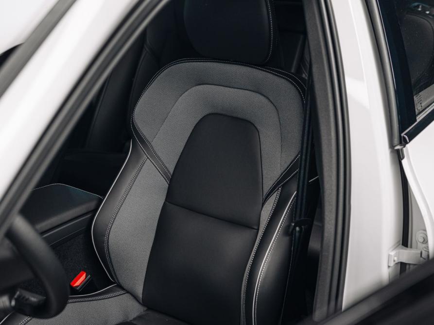 Volvo XC60 II Рестайлинг Москва  - изображение 13