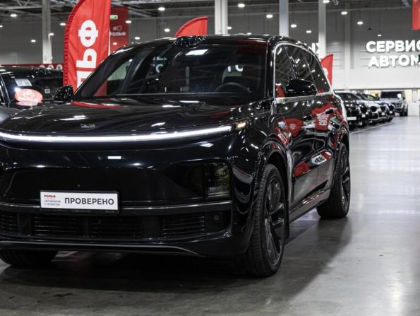 Li Auto (Lixiang) L9 I с пробегом 2023 года, цена 6 279 000 рублей, 43393 км, внедорожник, Автокод Объявления