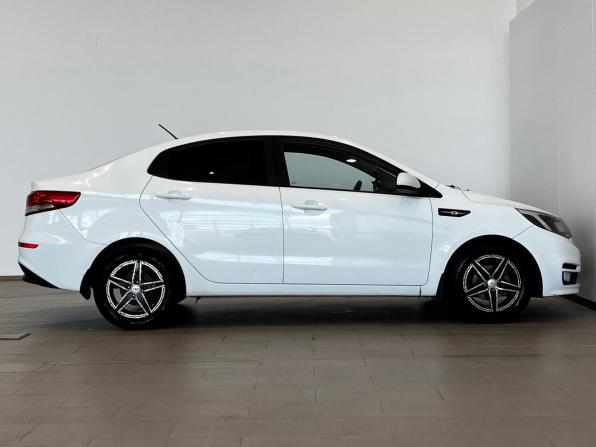 Kia Rio III Рестайлинг с пробегом 2016 года, цена 1 100 000 рублей, 151620 км, седан, Автокод Объявления