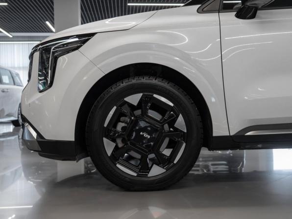 Kia Carnival IV Рестайлинг с пробегом 2023 года, цена 5 200 000 рублей, 59611 км, минивэн, Автокод Объявления