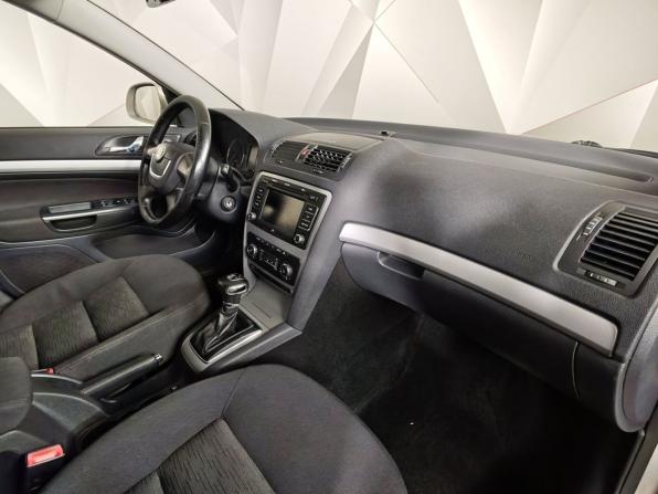 Skoda Octavia II (A5) Рестайлинг с пробегом 2013 года, цена 659 000 рублей, 212239 км, лифтбек, Автокод Объявления