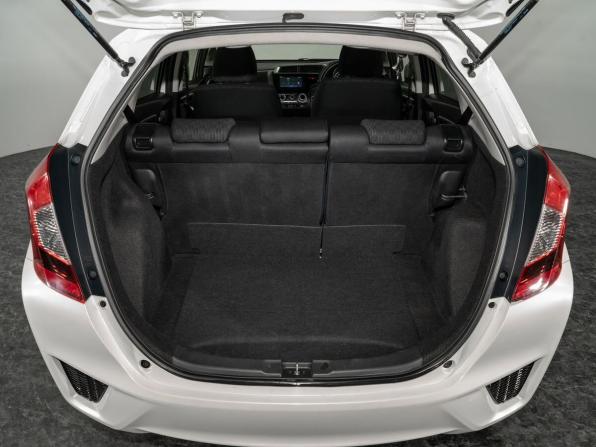 Honda Fit III с пробегом 2014 года, цена 975 000 рублей, 112852 км, хэтчбек, Автокод Объявления