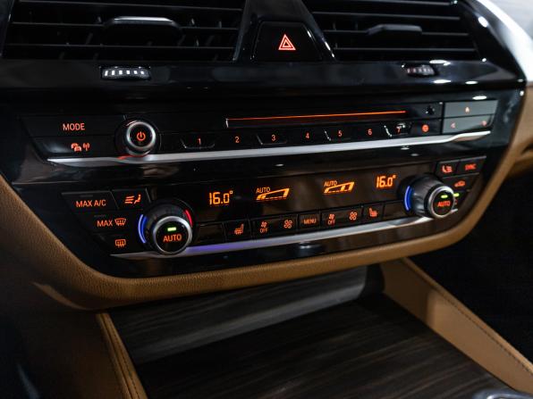 BMW 5 серии VII (G30/G31/G38) с пробегом 2019 года, цена 3 389 700 рублей, 105769 км, седан, Автокод Объявления