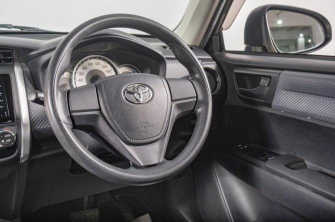 Toyota Corolla XI (E160 E170 E180) с пробегом 2015 года, цена 1 299 000 рублей, 45000 км, универсал, Автокод Объявления
