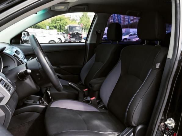 Mitsubishi Outlander II Рестайлинг с пробегом 2011 года, цена 989 000 рублей, 255825 км, внедорожник, Автокод Объявления