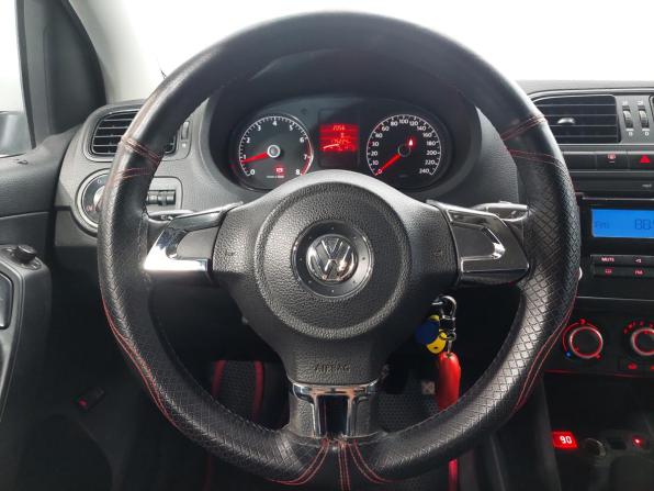 Volkswagen Polo V с пробегом 2012 года, цена 630 000 рублей, 175000 км, седан, Автокод Объявления