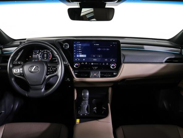 Lexus ES VII Рестайлинг 2 с пробегом 2025 года, цена 5 270 000 рублей, 7200 км, седан, Автокод Объявления