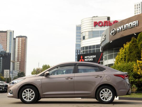 Hyundai Solaris II с пробегом 2019 года, цена 1 568 000 рублей, 57477 км, седан, Автокод Объявления