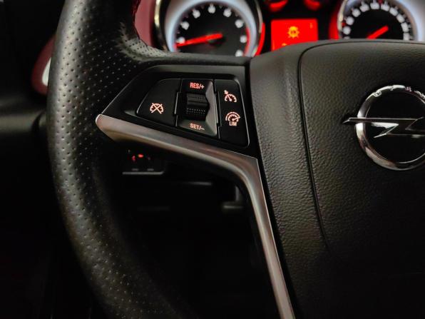Opel Astra J Рестайлинг с пробегом 2013 года, цена 599 000 рублей, 220447 км, хэтчбек, Автокод Объявления