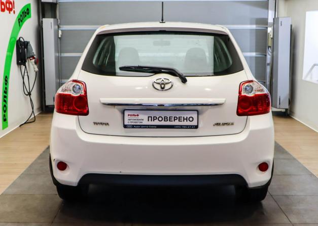 Toyota Auris I Рестайлинг с пробегом 2010 года, цена 885 000 рублей, 111162 км, хэтчбек, Автокод Объявления
