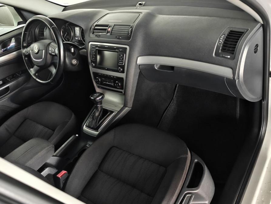 Skoda Octavia II (A5) Рестайлинг Москва  - изображение 10
