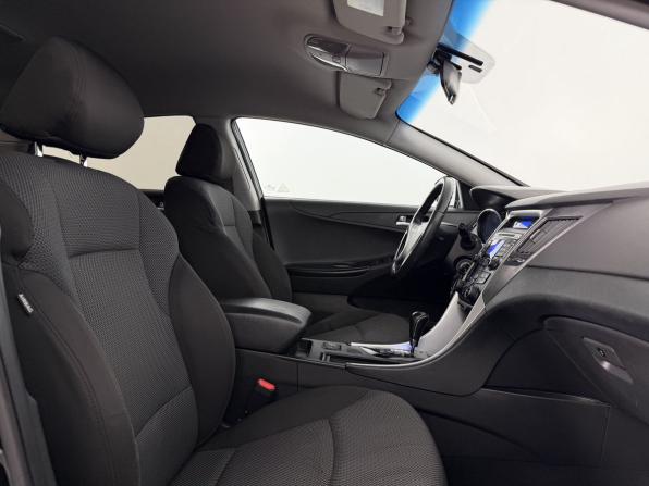 Hyundai Sonata VI (YF) с пробегом 2011 года, цена 1 100 000 рублей, 212300 км, седан, Автокод Объявления