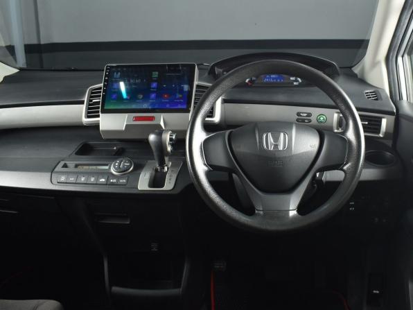 Honda Freed I Рестайлинг с пробегом 2012 года, цена 1 084 995 рублей, 168631 км, компактвэн, Автокод Объявления