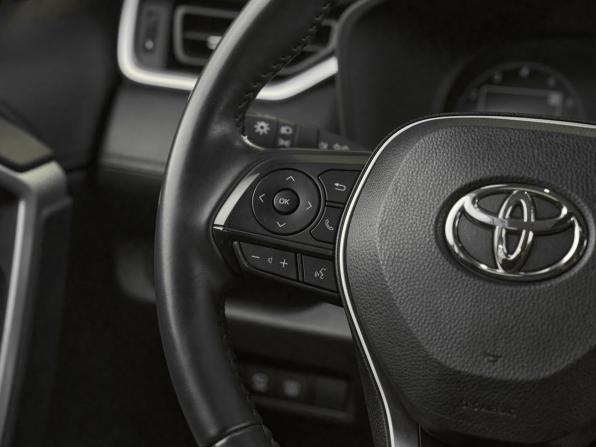 Toyota RAV4 V (XA50) с пробегом 2024 года, цена 3 649 000 рублей, 33500 км, внедорожник, Автокод Объявления