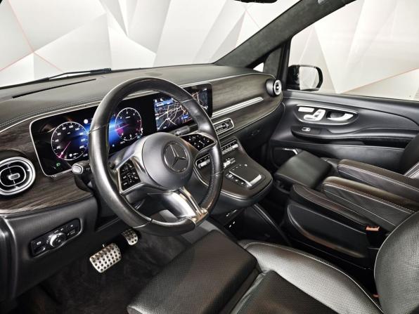Mercedes-Benz V-Класс III (W447) Рестайлинг 2 с пробегом 2024 года, цена 10 600 000 рублей, 52428 км, минивэн, Автокод Объявления