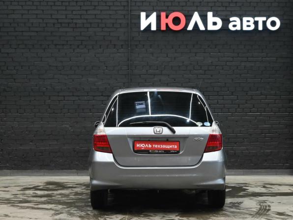 Honda Fit I с пробегом 2005 года, цена 370 000 рублей, 262119 км, хэтчбек, Автокод Объявления