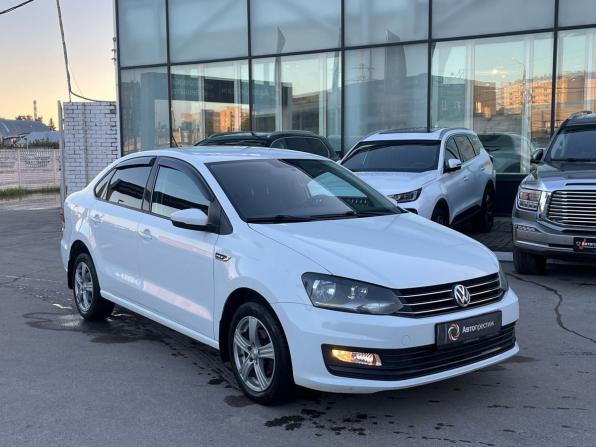 Volkswagen Polo V Рестайлинг с пробегом 2018 года, цена 1 050 000 рублей, 108808 км, седан, Автокод Объявления