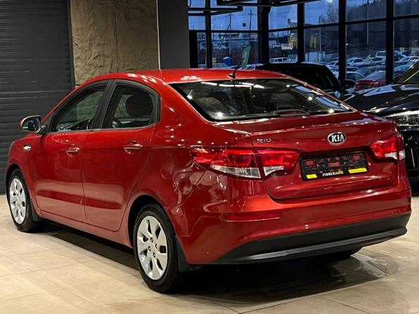 Kia Rio III Рестайлинг с пробегом 2016 года, цена 950 000 рублей, 125350 км, седан, Автокод Объявления