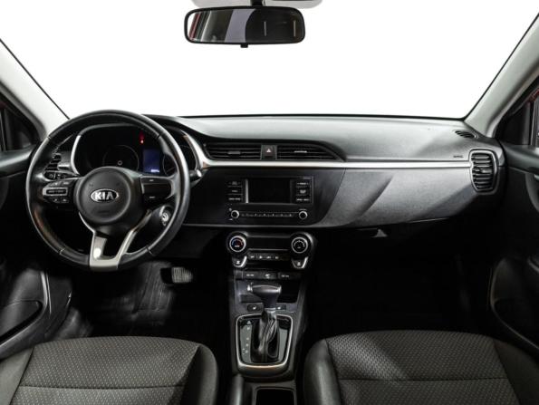 Kia Rio IV Рестайлинг с пробегом 2021 года, цена 1 629 700 рублей, 85344 км, седан, Автокод Объявления