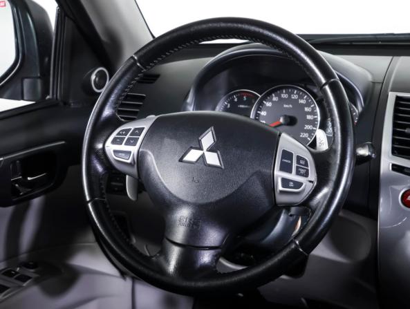 Mitsubishi Pajero Sport II Рестайлинг с пробегом 2015 года, цена 2 179 000 рублей, 151500 км, внедорожник, Автокод Объявления