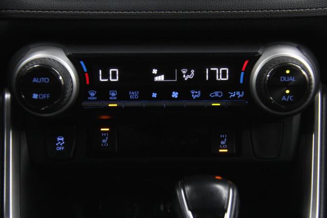Toyota RAV4 V (XA50) с пробегом 2019 года, цена 3 224 800 рублей, 57585 км, внедорожник, Автокод Объявления