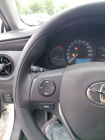 Toyota Corolla XI (E160 E170 E180) Рестайлинг 1 с пробегом 2018 года, цена 1 456 000 рублей, 184644 км, седан, Автокод Объявления