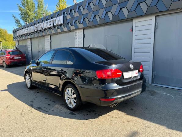Volkswagen Jetta VI с пробегом 2013 года, цена 1 070 000 рублей, 246964 км, седан, Автокод Объявления