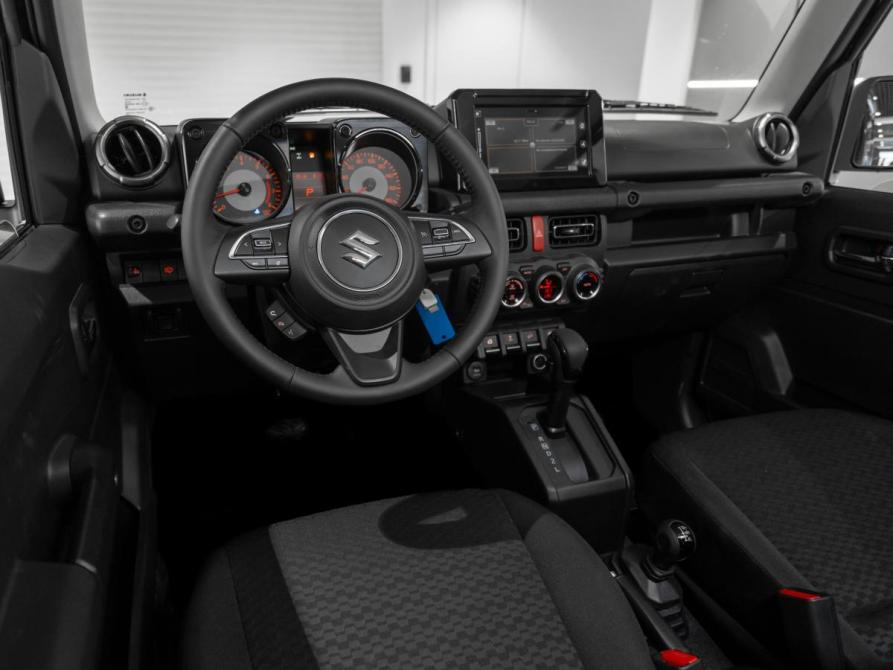 Suzuki Jimny IV Москва  - изображение 7