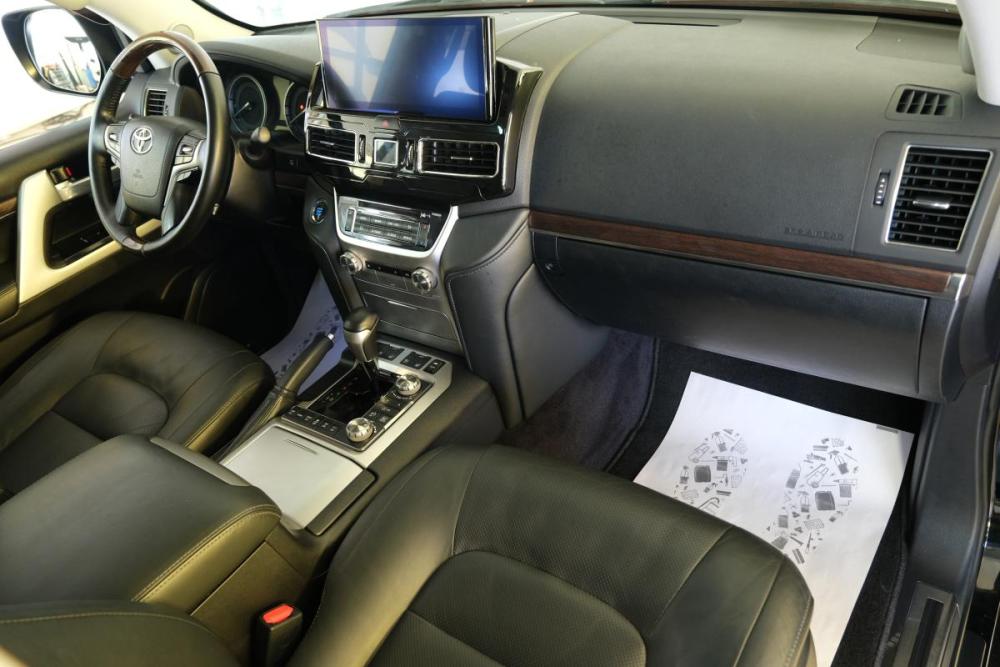 Toyota Land Cruiser 200 Series Рестайлинг 2 Омск  - изображение 24