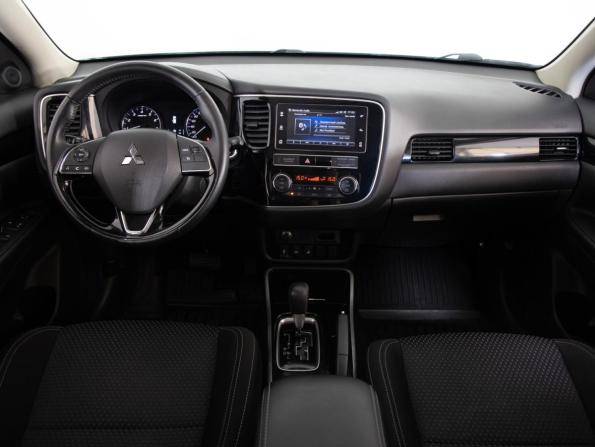 Mitsubishi Outlander III Рестайлинг 3 с пробегом 2019 года, цена 1 899 000 рублей, 140300 км, внедорожник, Автокод Объявления